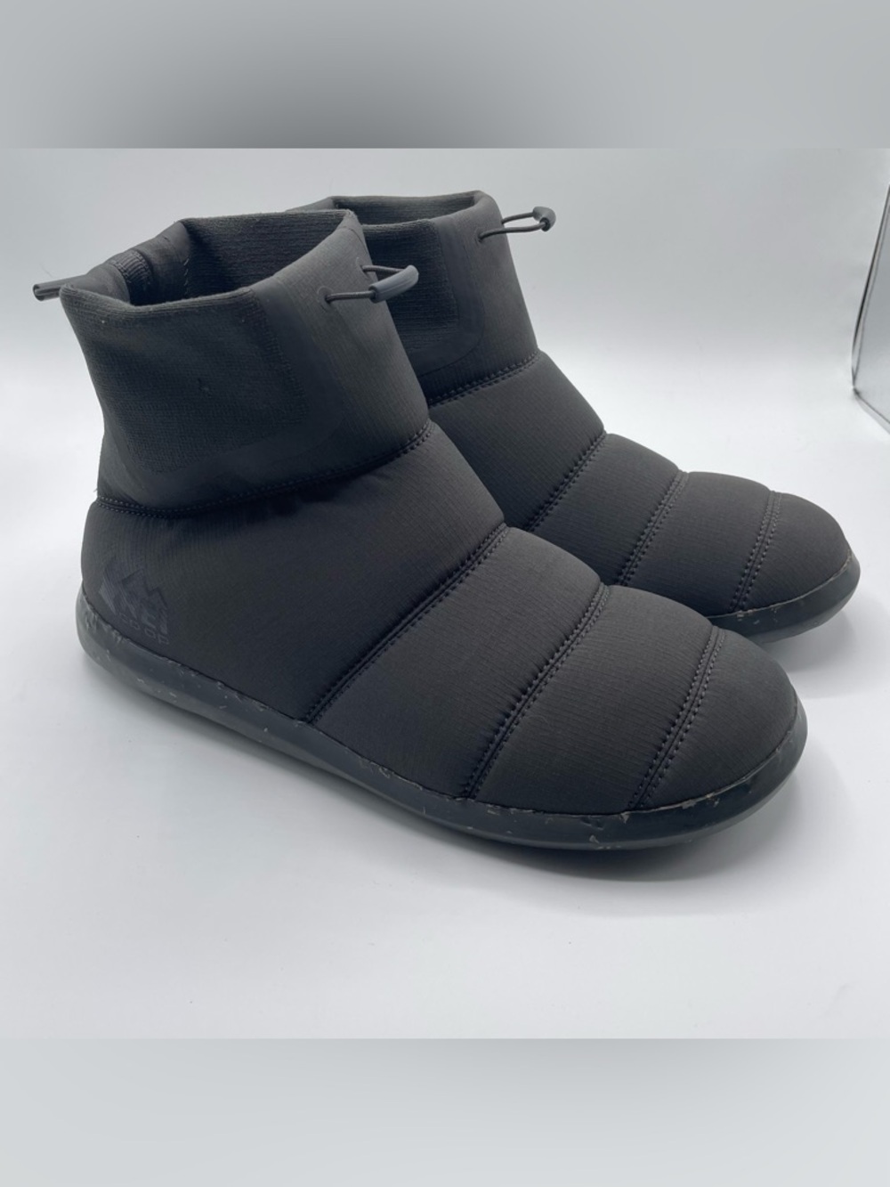 REI Co-op Camp Dreamer Booties M’s 10 / W’s 12 Gray Puffer TrailBed Insole EXC
